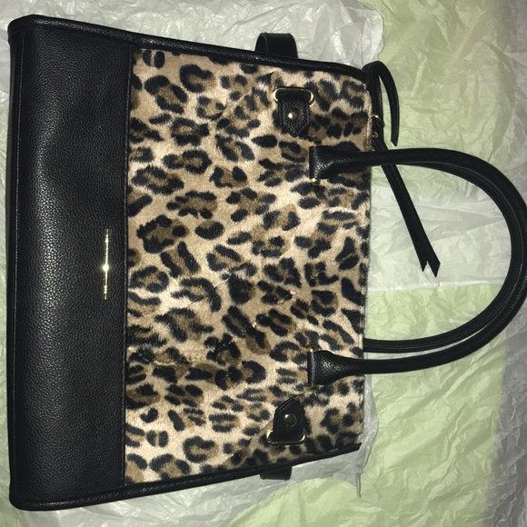 Brand new cheetah print purse. - Picture 7 of 7